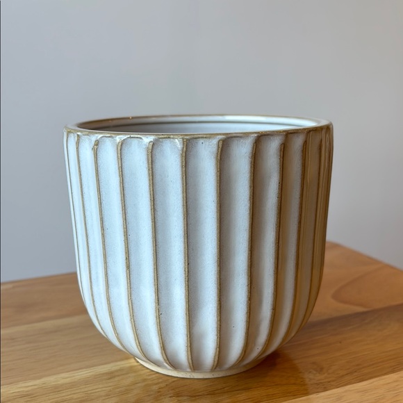 Cream 5x5 Ceramic Planter - Picture 3 of 6